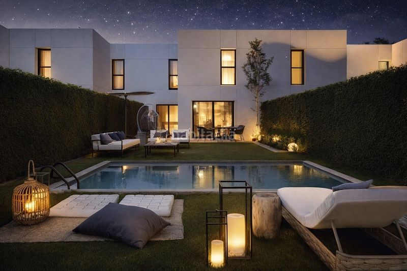 Foto 7fd7c807-6245-42a6-b43a-7fd3086541f8. Xalet amb aparcament a Guadarrama