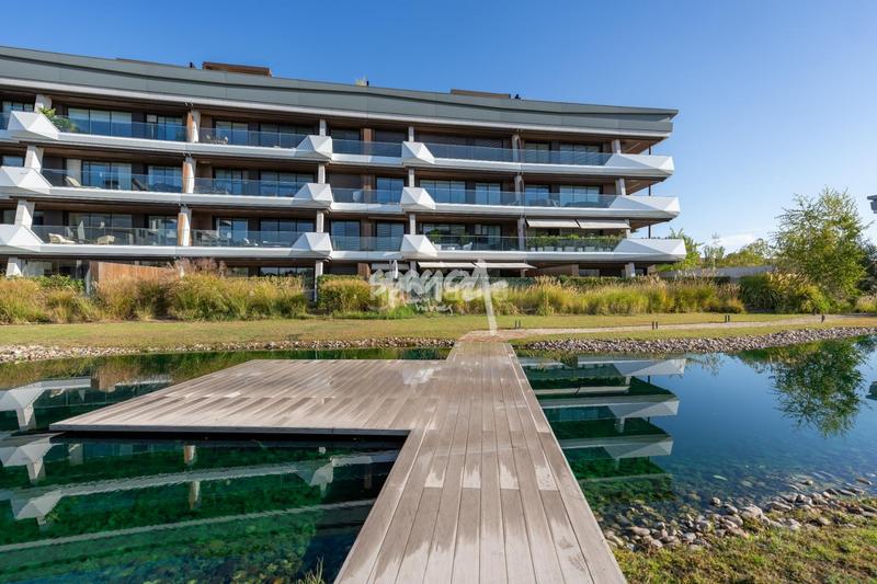 Foto 37598c72-f39b-4044-8552-7a4f096b953d. Planta baixa a Prado de Somosaguas Pozuelo de Alarcón