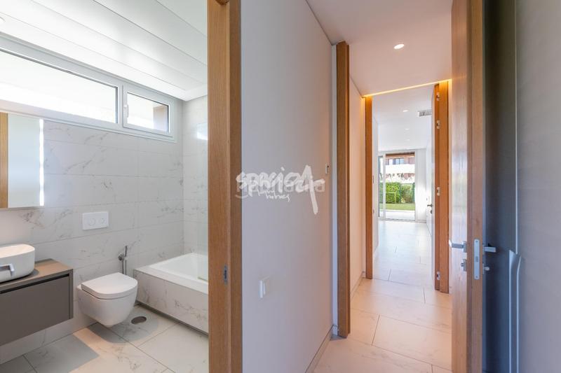 Foto a96de1cd-f668-4f1e-83e1-bc3771d5a693. Planta baixa a Prado de Somosaguas Pozuelo de Alarcón