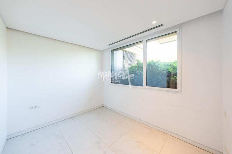 Foto be2d0659-0b06-4bb7-b856-848e99ffbd41. Planta baixa a Prado de Somosaguas Pozuelo de Alarcón