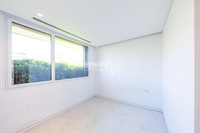 Foto d4b5b676-b32f-4784-b361-1f69123f60f6. Planta baixa a Prado de Somosaguas Pozuelo de Alarcón