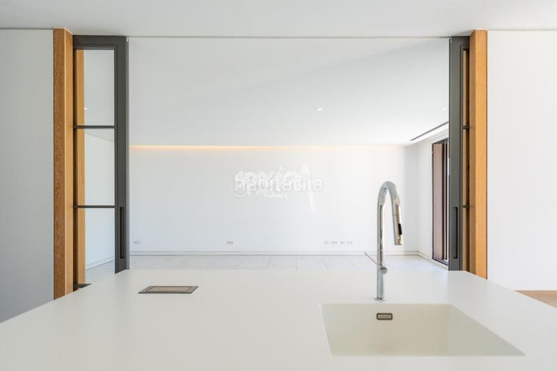 Foto d869b87d-b173-4e2b-9afb-76fca4374900. Planta baixa a Prado de Somosaguas Pozuelo de Alarcón