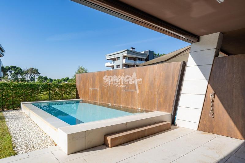 Foto db55880f-387d-40a3-918c-413a9859b293. Planta baixa a Prado de Somosaguas Pozuelo de Alarcón