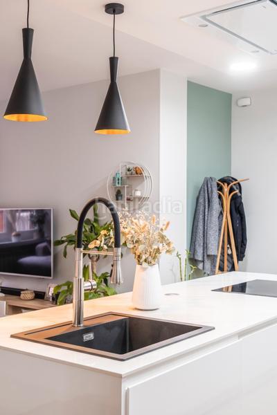 Foto 61baeff3-cf76-4df7-8af1-6e4898d5f46a. Pis amb calefacció aparcament a Oria