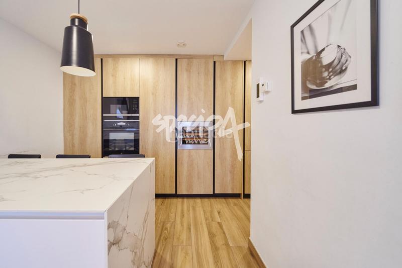 Foto 7b632ee7-29e6-42b7-89c5-eecbbd2da3f2. Casa amb calefacció aparcament piscina a Buenavista-Valparaíso-La Legua Toledo