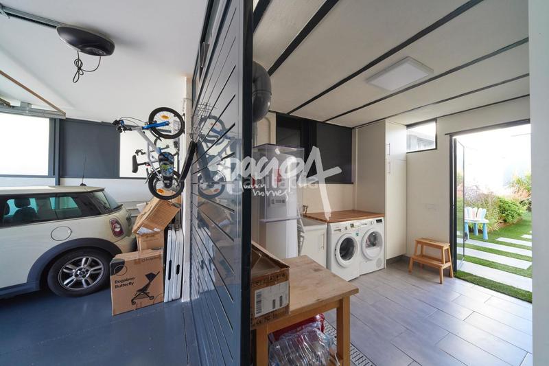 Foto 82274465-4d4c-4a61-aba9-06440e823b41. Casa amb calefacció aparcament piscina a Buenavista-Valparaíso-La Legua Toledo