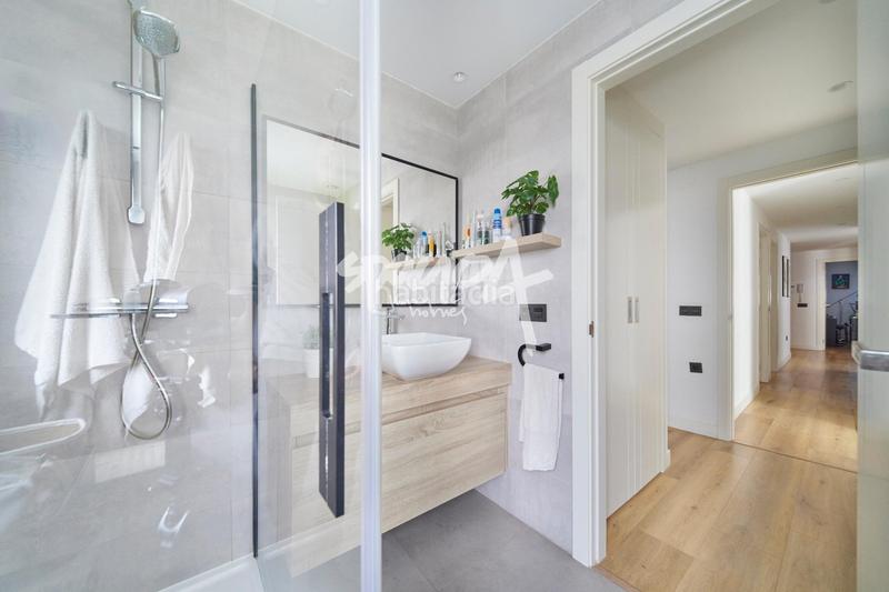 Foto 885d80ad-2bb3-4d14-9000-d06dd1b71779. Casa amb calefacció aparcament piscina a Buenavista-Valparaíso-La Legua Toledo