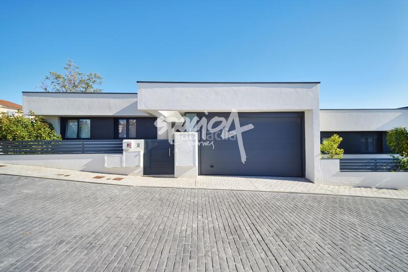 Foto ddf75a46-ec0d-4e3d-b5ee-ab71a04ec877. Casa amb calefacció aparcament piscina a Buenavista-Valparaíso-La Legua Toledo