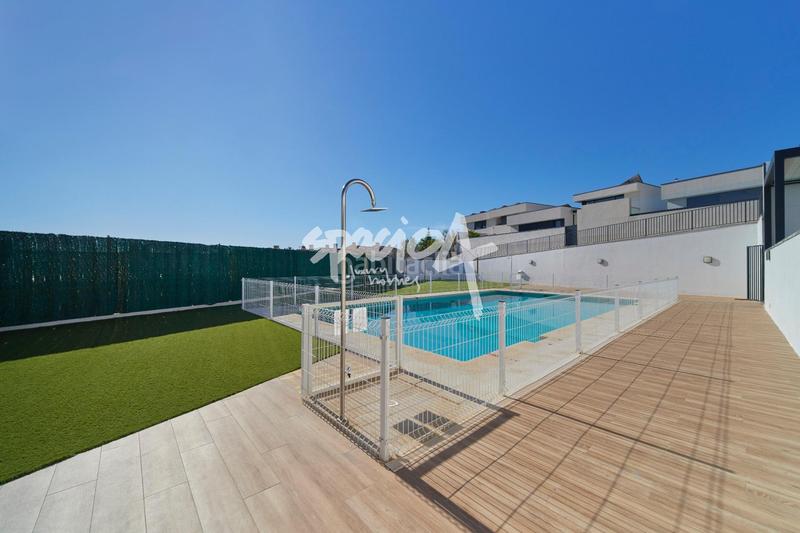 Foto f2f6ff61-53a6-4aa9-91f0-eb36b14b9d56. Casa amb calefacció aparcament piscina a Buenavista-Valparaíso-La Legua Toledo