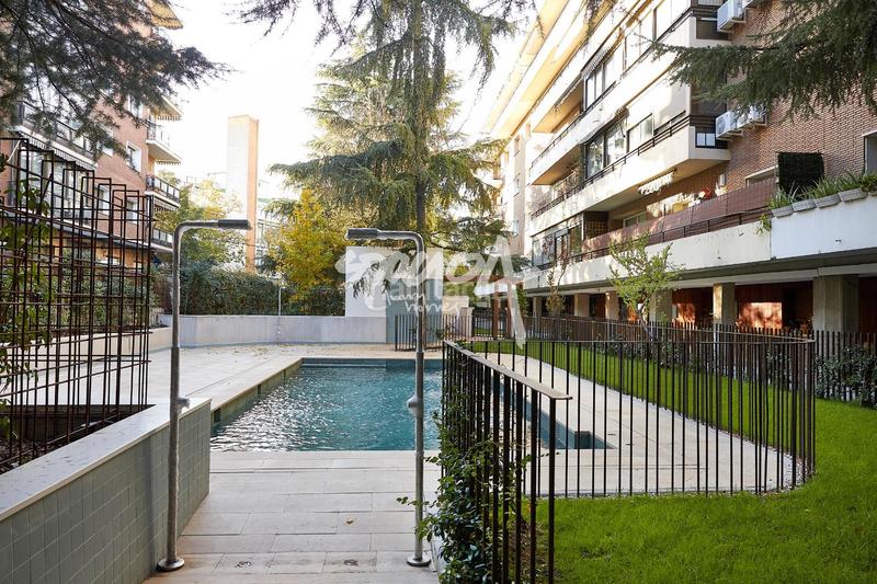 Foto 20131d08-c654-42ac-ad21-2d903b292051. Pis amb aparcament piscina a Ciudad Universitaria Madrid