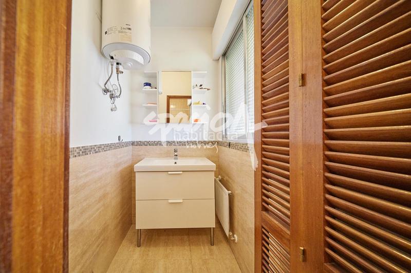 Foto 380d18a6-7f89-4237-9bda-bda9a85c3230. Chalet mit heizung parking pool in Pueblo Pozuelo de Alarcón