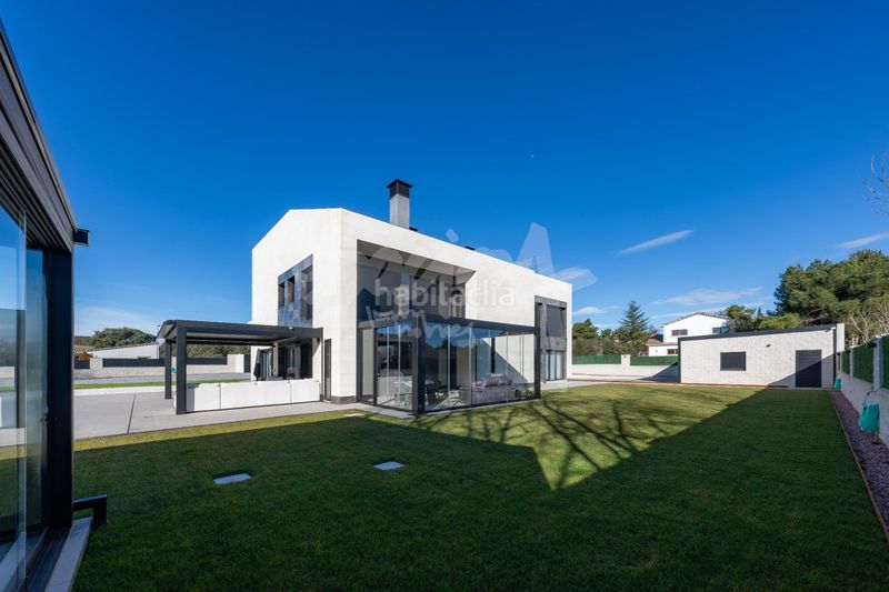 Foto 19268170-f383-430b-b9f4-0039e9fb5eb1. Xalet amb aparcament piscina a Colmenarejo