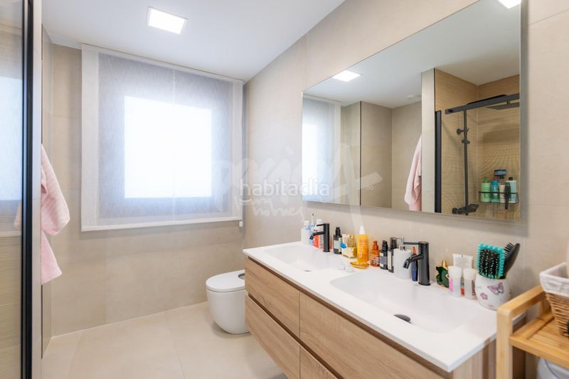 Foto 1ba7b44b-88eb-4e72-9daf-09800212dfd9. Xalet amb aparcament piscina a Colmenarejo