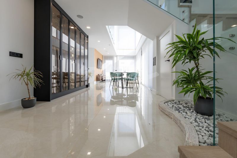 Foto 260b7d17-e9e1-4870-a323-63d7588cdbf1. Xalet amb aparcament piscina a Colmenarejo