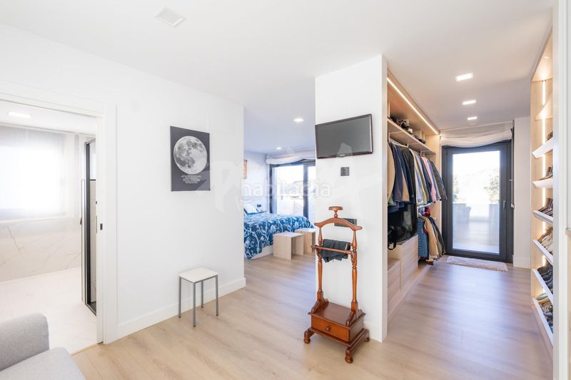 Foto 42133177-7994-4762-a6ee-70e38c38e653. Xalet amb aparcament piscina a Colmenarejo