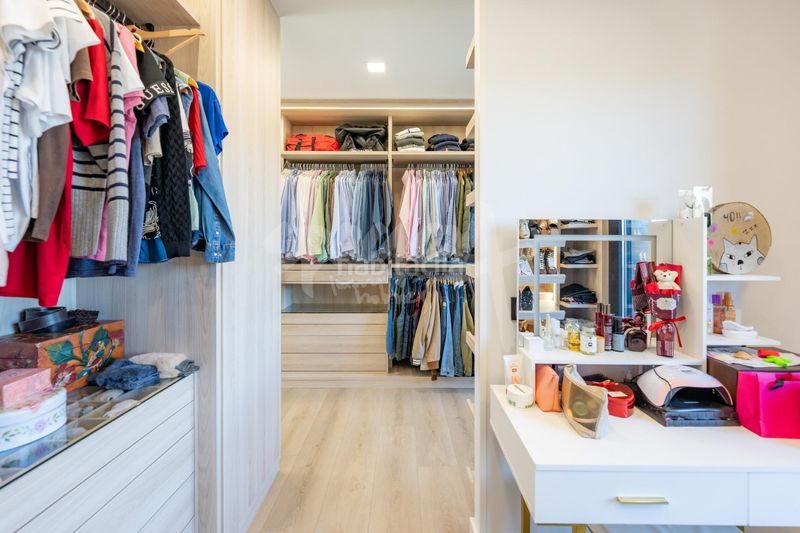 Foto a882054a-54ca-4b75-8073-90cd67c0d65c. Xalet amb aparcament piscina a Colmenarejo