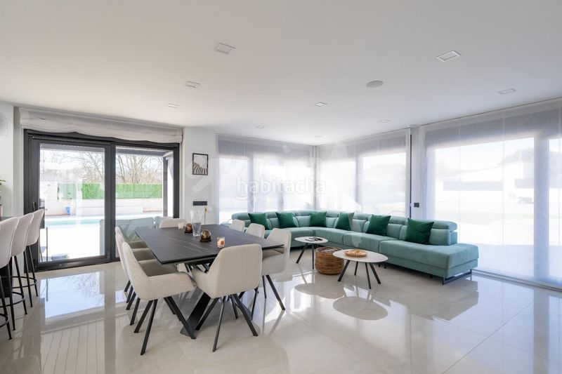 Foto d7e64b41-e32a-4d12-b467-54f37bd5daca. Xalet amb aparcament piscina a Colmenarejo