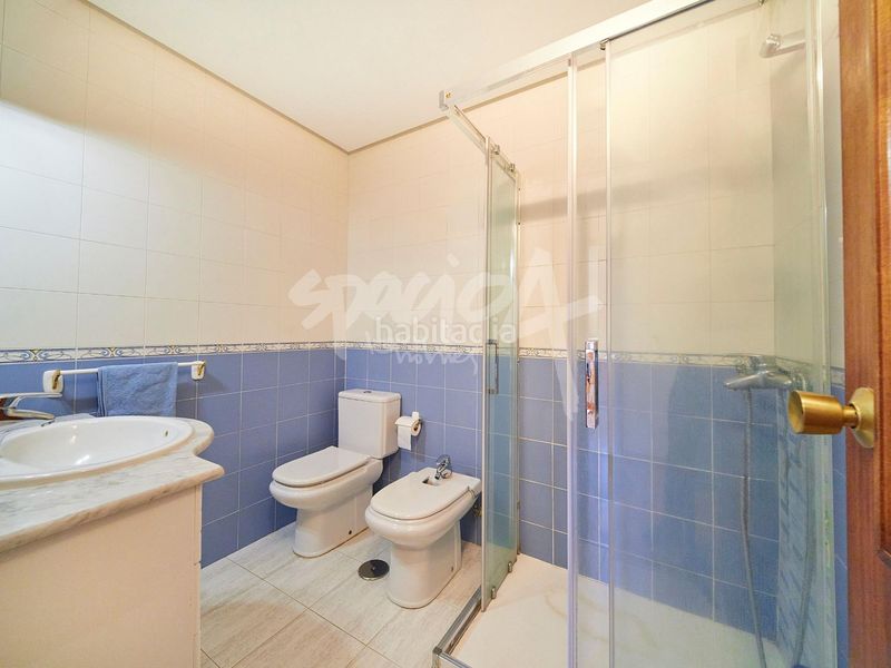 Foto dcdec0b3-8c25-4353-aaaa-873e4b00f433. Xalet amb calefacció aparcament piscina a La Chopera Rozas de Madrid (Las)