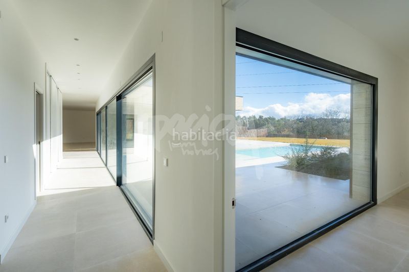 Foto 9679a76f-7145-422e-b425-7edca1a5f48d. Xalet amb piscina a Las Lomas Boadilla del Monte