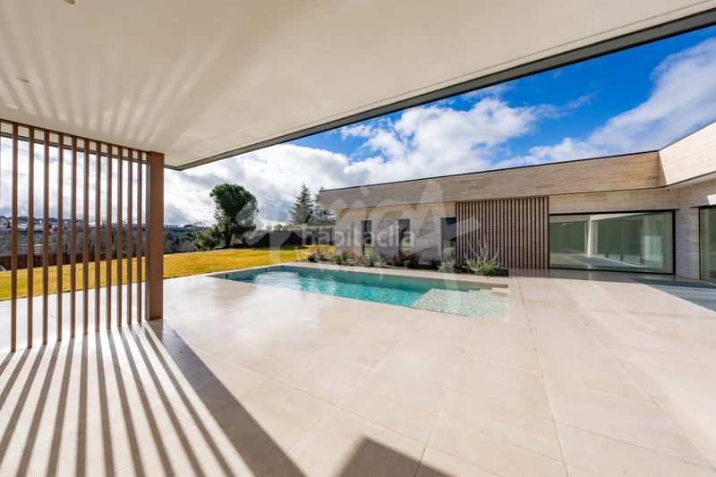 Foto b20b6f16-664b-4ea0-8d53-4642c86df57c. Xalet amb piscina a Las Lomas Boadilla del Monte