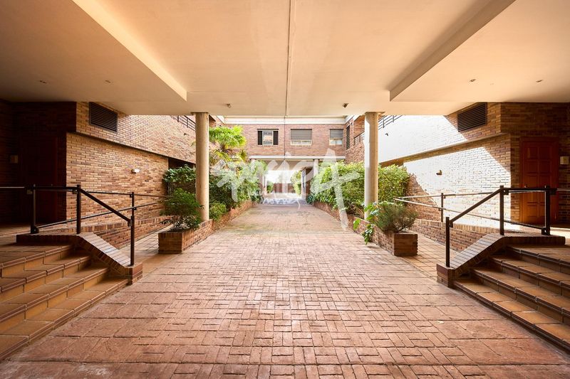 Foto 4d0ef417-38a8-4e17-a5bc-97ec6211c276. Pis amb calefacció aparcament piscina a El Pinar-Punta Galea Rozas de Madrid (Las)