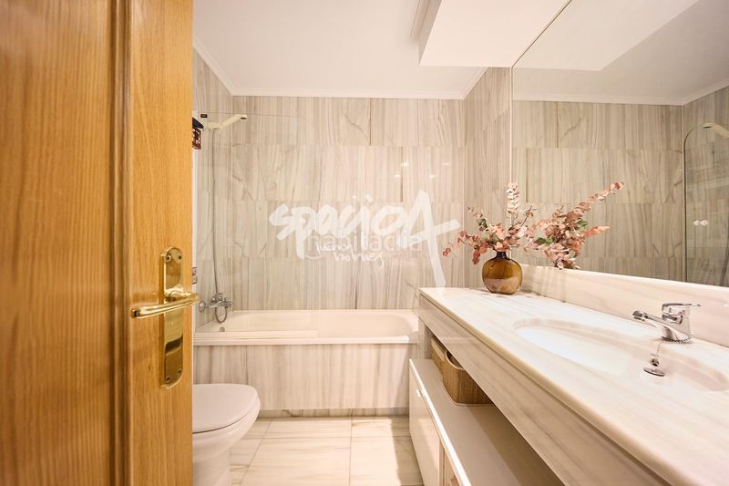 Foto fce2aefe-3c11-4ab8-ad28-970fd28bb1b6. Pis amb calefacció aparcament piscina a El Pinar-Punta Galea Rozas de Madrid (Las)