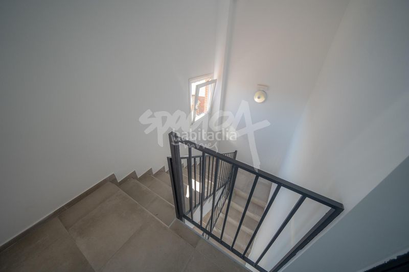 Foto 115a3762-e2e1-4462-af16-598a1e762796. Etagenwohnung mit heizung parking in Méntrida