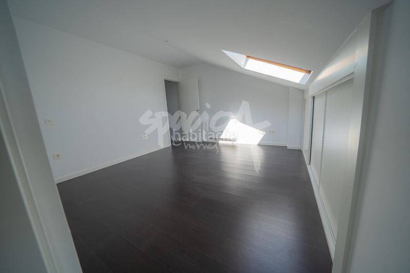 Foto 477a7221-8918-4376-9600-ddace8230798. Etagenwohnung mit heizung parking in Méntrida