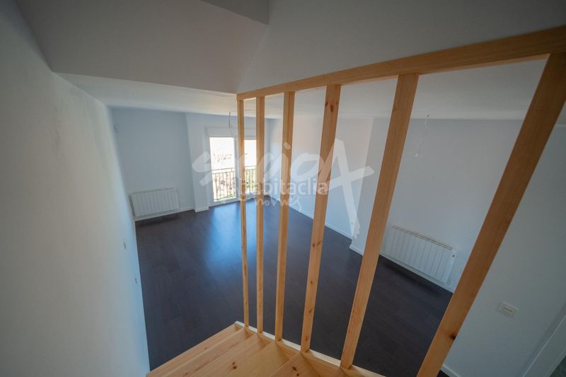 Foto 4ffc5b15-18e7-40fd-a7e1-8fa6c9be78f6. Etagenwohnung mit heizung parking in Méntrida
