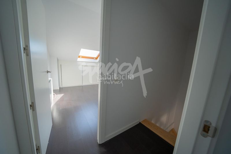 Foto fa6aae65-c556-48e3-9fef-7063b414d051. Etagenwohnung mit heizung parking in Méntrida