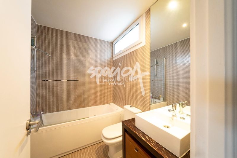 Foto 0aece3f7-6709-4242-b68f-ba27c3c44a96. Casa aparellada amb calefacció aparcament piscina a Rozas de Madrid (Las)