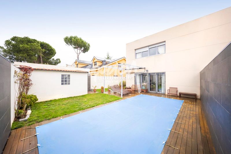 Foto 1c86e278-1d3e-4bc4-a6a5-3241977ffeab. Casa aparellada amb calefacció aparcament piscina a Rozas de Madrid (Las)