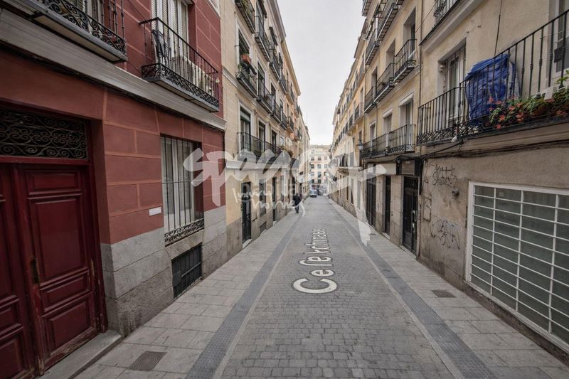 Foto b90f30ad-070a-4ad7-b99d-3bed2188ae6b. Pis amb calefacció a Embajadores-Lavapiés Madrid