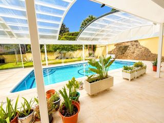 Xalet  Pozas. Chalet con piscina climatizada en venta en el escorial