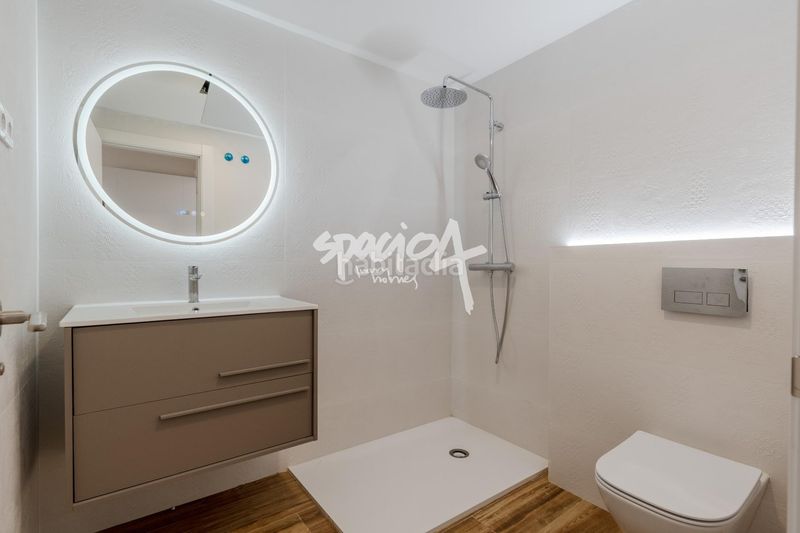 Foto 53de15b4-f469-4577-9ac4-7b73509fdb6b. Casa aparellada amb calefacció aparcament piscina a Miraflores de la Sierra