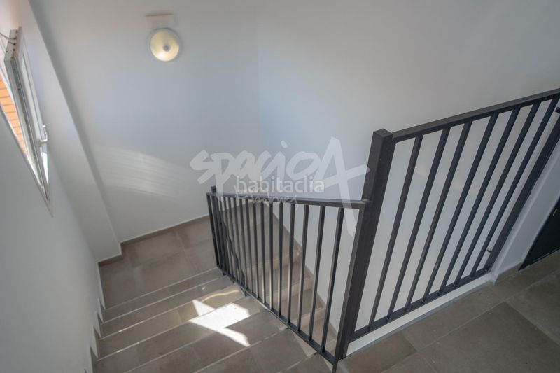 Foto 73ca775a-e52e-43d1-86a6-c731a6e667a0. Pis amb calefacció aparcament a Méntrida