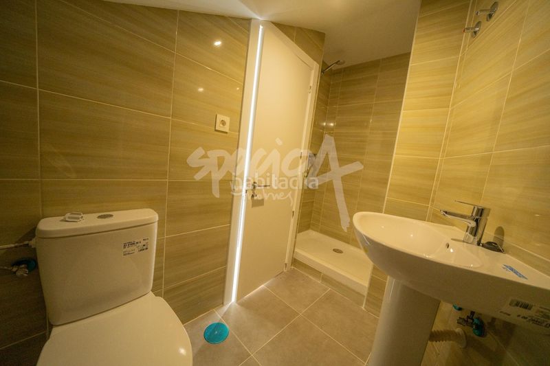 Foto db086392-58da-48f6-87c0-93f013d81de1. Pis amb calefacció aparcament a Méntrida
