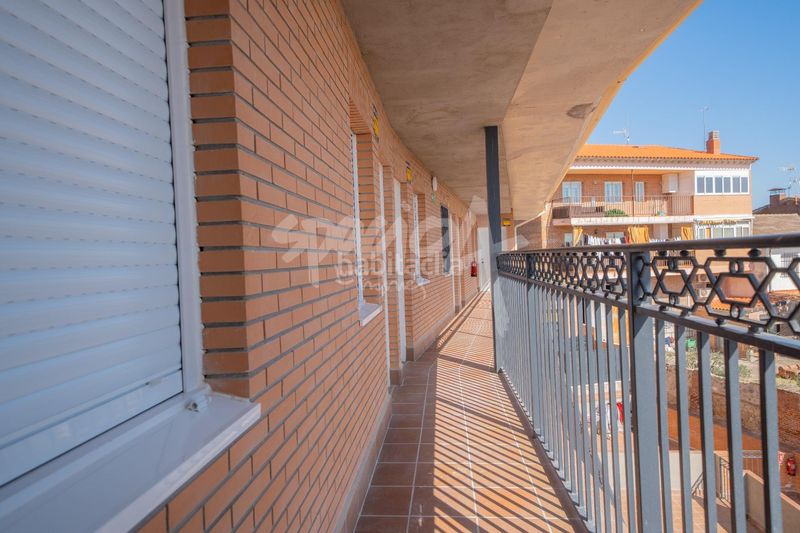 Foto afb38ddb-e66a-401c-bb74-b9939b45bcc1. Pis amb calefacció aparcament a Méntrida