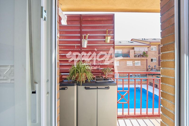 Foto a3848cf1-5471-448a-a282-4b73f7a8bcea. Pis amb calefacció aparcament piscina a Casa Amarilla Galapagar