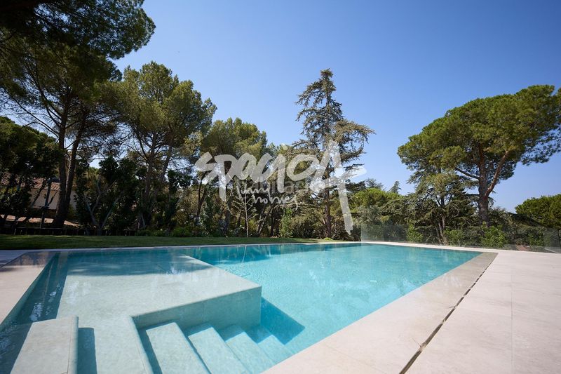 Foto 14e3e775-c4e2-49dc-94bb-9b13070a6970. Xalet amb calefacció aparcament piscina a Valdepastores-Las Encinas Boadilla del Monte