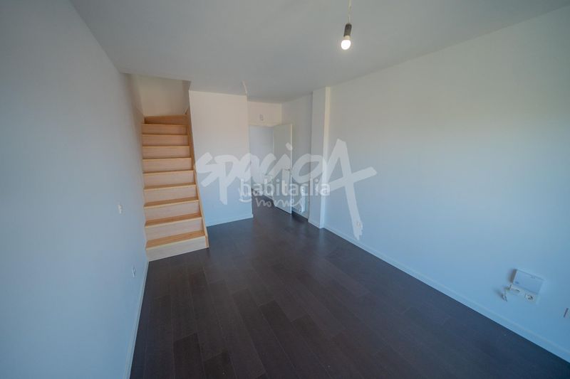 Foto b4e24b81-d93c-4b77-824d-2a7372348315. Pis amb calefacció aparcament a Méntrida