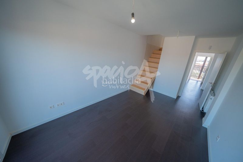 Foto c34f22c2-0a82-44a4-85a6-5645a873d4b4. Pis amb calefacció aparcament a Méntrida