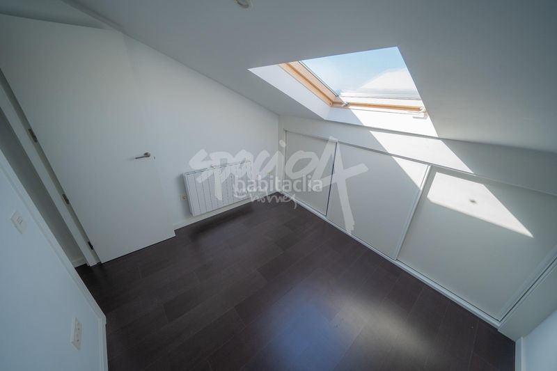 Foto d69269ac-c4ae-40fa-8987-40330e2669d0. Pis amb calefacció aparcament a Méntrida