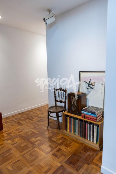 Foto e3c3fb93-bacb-4a16-9288-1741078c60b2. Pis a calle quintana 9 a Argüelles Madrid