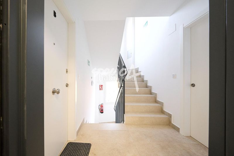 Foto 14ce6a5d-bd24-4f29-8d98-99970f23806b. Apartament amb calefacció aparcament piscina a Buena Vista Madrid