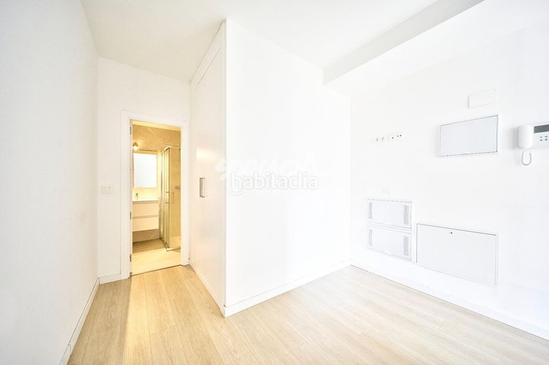 Foto 7e2b7cfc-ea7b-41c0-a9fd-cc0691b5bf21. Apartament amb calefacció aparcament piscina a Buena Vista Madrid