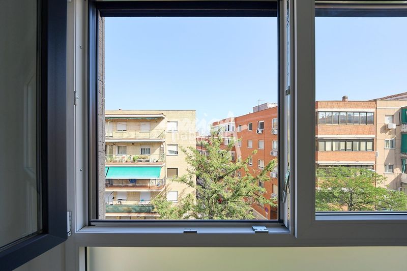 Foto 8f85cdbc-16d7-48cc-8d11-5d188dca2f87. Apartament amb calefacció aparcament piscina a Buena Vista Madrid