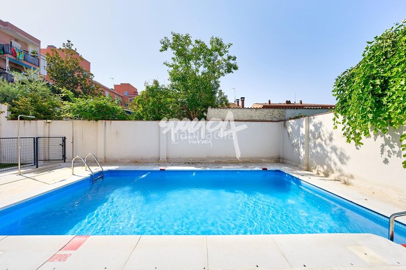 Foto bb27f975-4d5c-42bd-a47c-489727e28c3f. Apartament amb calefacció aparcament piscina a Buena Vista Madrid
