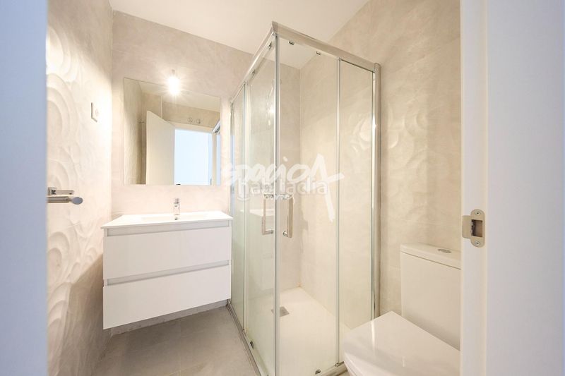 Foto bd7f2491-2922-4d12-baef-8d3a8acdab68. Apartament amb calefacció aparcament piscina a Buena Vista Madrid