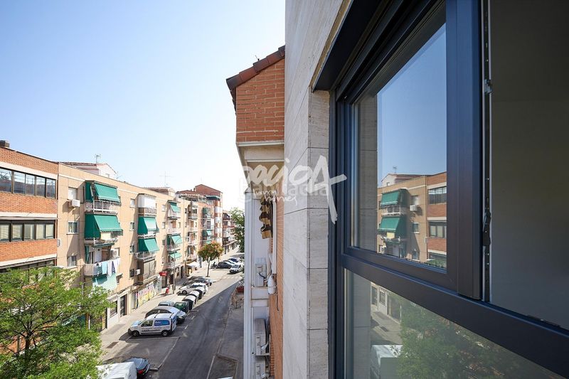 Foto d17d7de5-0dd6-4386-9097-bbc1583d22d5. Apartament amb calefacció aparcament piscina a Buena Vista Madrid